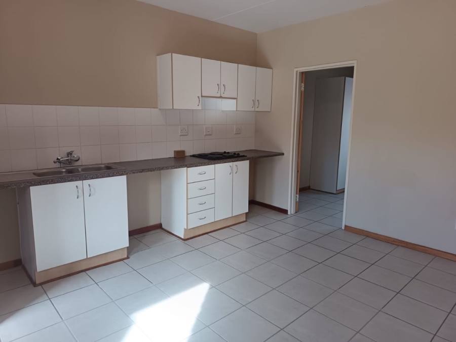 1 Bedroom Property for Sale in Rhodesdene Northern Cape